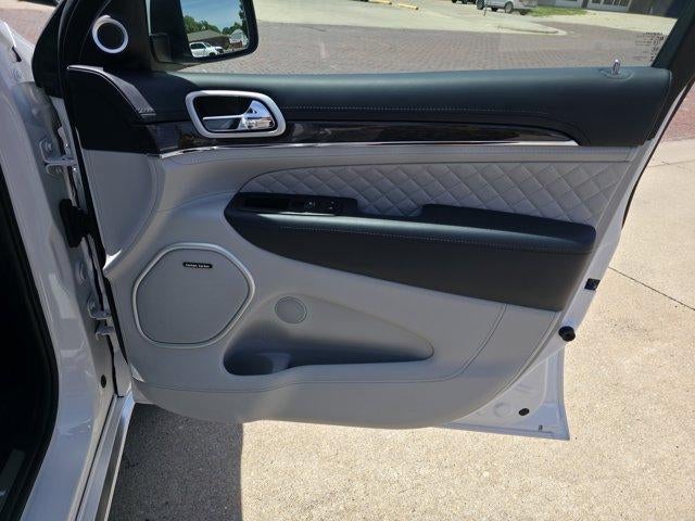 2020 Jeep Grand Cherokee Summit