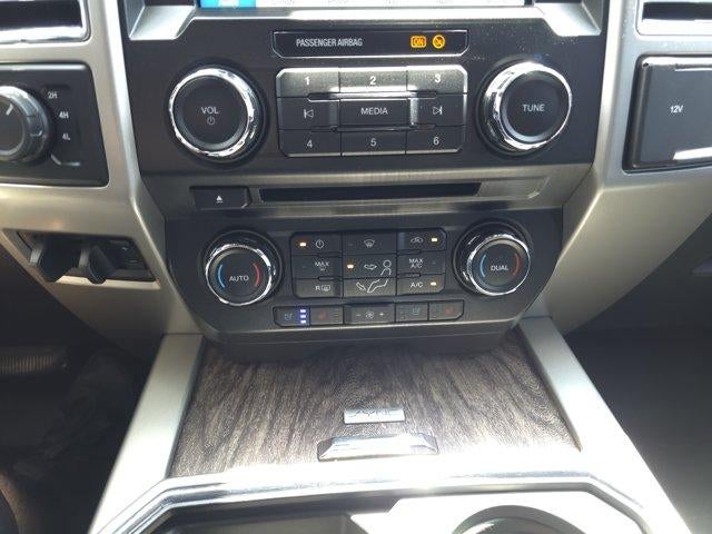 2017 Ford Super Duty F-250 SRW Lariat