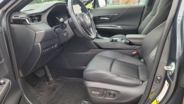 2023 Toyota Venza LE