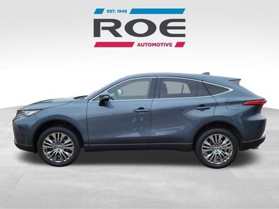 2023 Toyota Venza LE